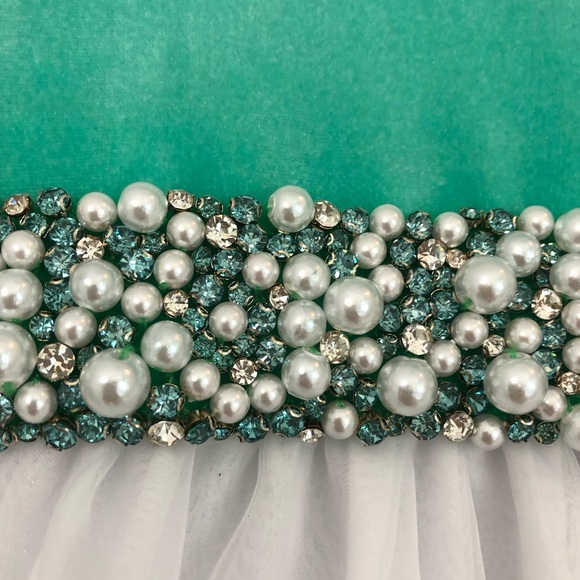 Beautiful spring pageant dress size 6 - Picture 5 of 9